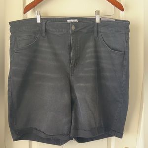 Bermuda black shorts plus size